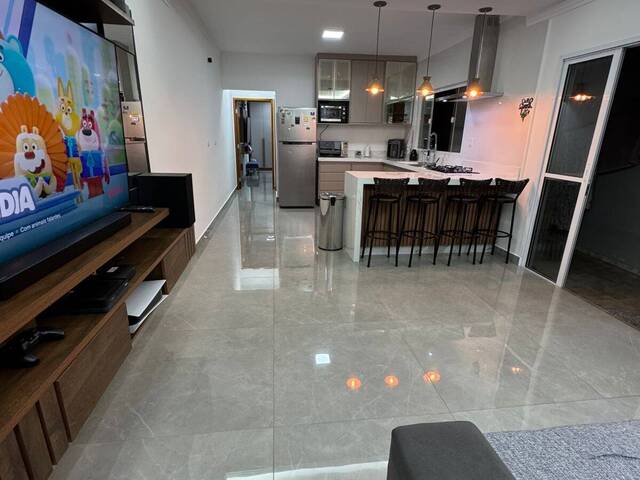 #105 - Casa para Venda em São José dos Campos - SP - 3