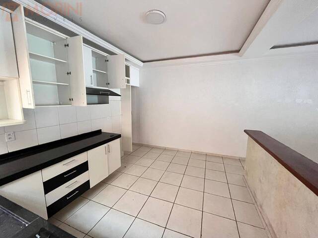 #114 - Casa para Venda em São José dos Campos - SP - 2