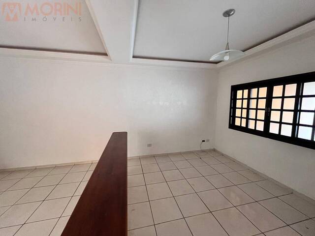Casa para Venda em São José dos Campos - 4