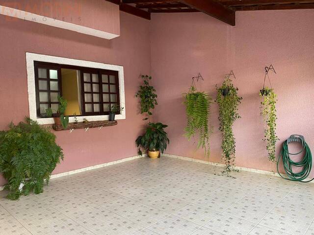 Casa para Venda em São José dos Campos - 4