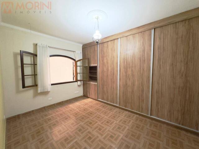 Casa para Venda em São José dos Campos - 4