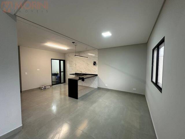 #181 - Casa para Venda em São José dos Campos - SP - 2