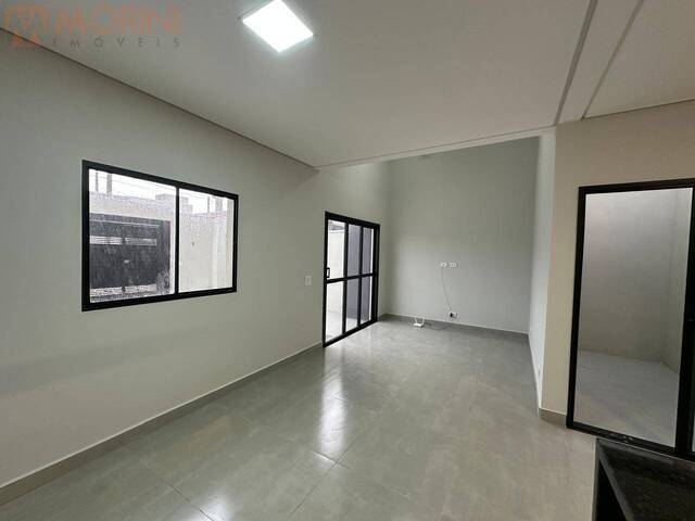 Casa para Venda em São José dos Campos - 4