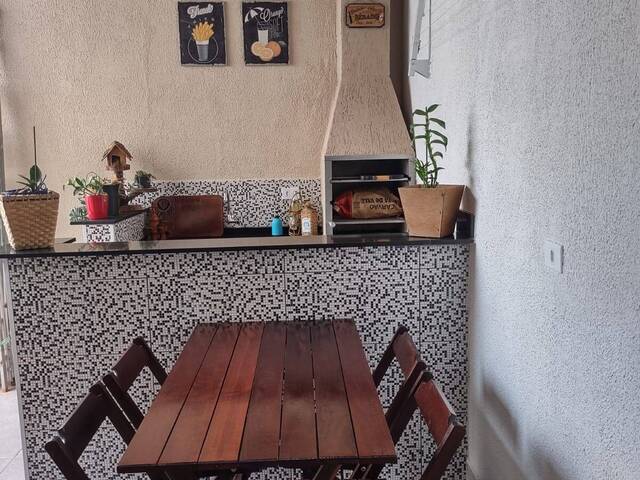 Casa para Venda em São José dos Campos - 2
